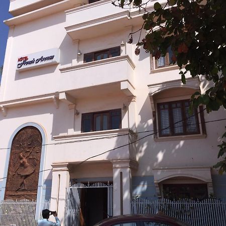 French Avenue Hotel Mahe Exterior foto
