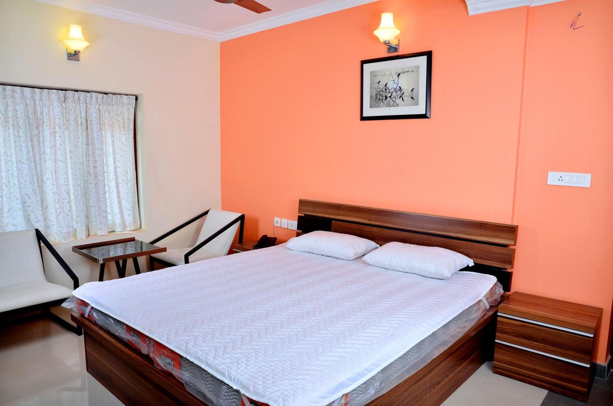 French Avenue Hotel Mahe Exterior foto