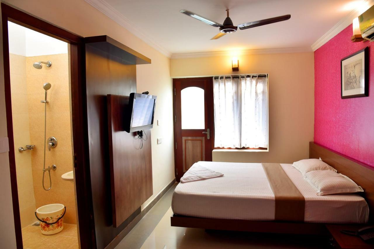 French Avenue Hotel Mahe Quarto foto